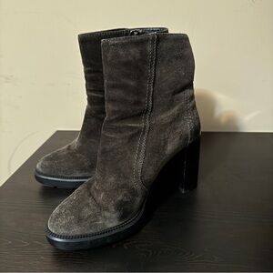 Aquatalia Ilenia Suede Grey Heeled Boots